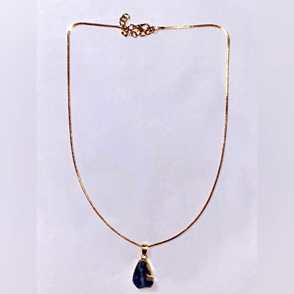 Quartz pendant necklace ❤️ Black